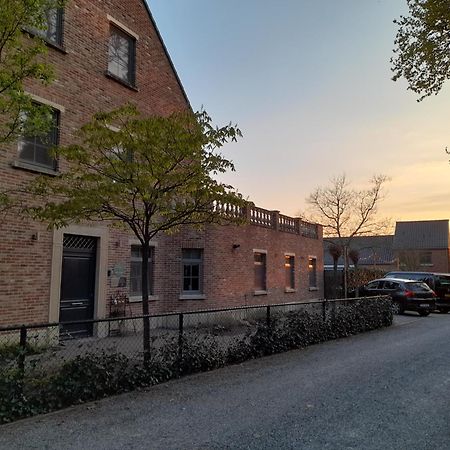 B&B De Floreffe Pelt Экстерьер фото