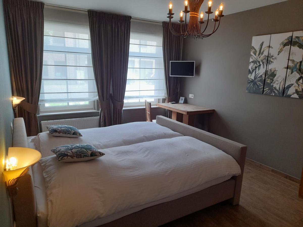 B&B De Floreffe Pelt Экстерьер фото